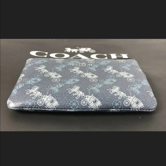 COACH LARGE WRISTLET NEW IN PACKAGING - Picture 4 of 16